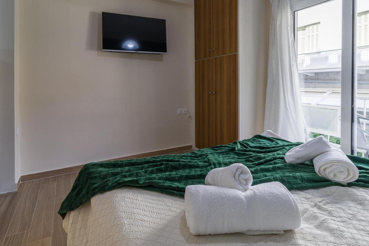 Апартаменты Couples Retreat, Fully Equipped Studio/ Loutraki Beach Экстерьер фото